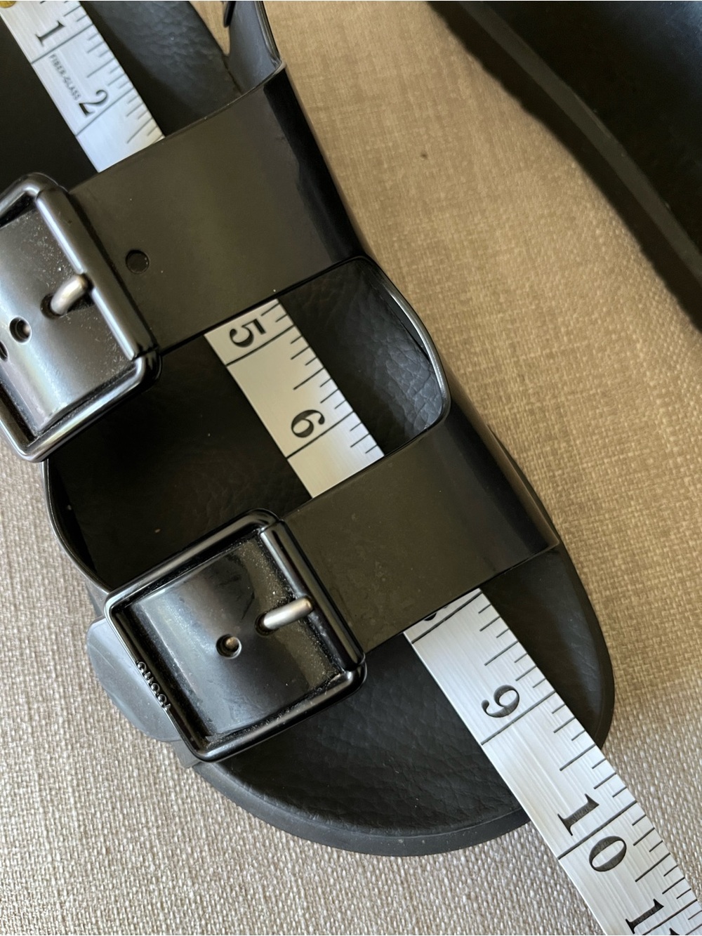 GUCCI Double Strap Chunky Rubber Sandals - Picture 14 of 16